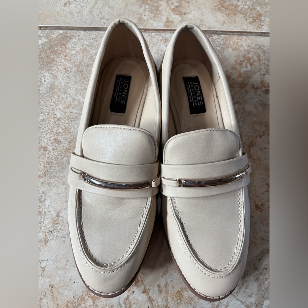 Jones New York Cream minimalist Leather Slip-On Loafers